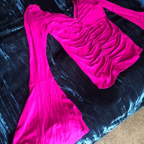 Bell Sleeve Fushia Free People Top - Picture 2 of 3